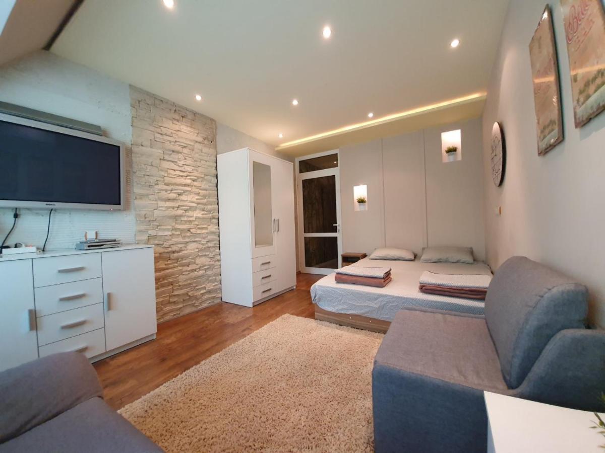 Apartment For You Varna Exteriör bild